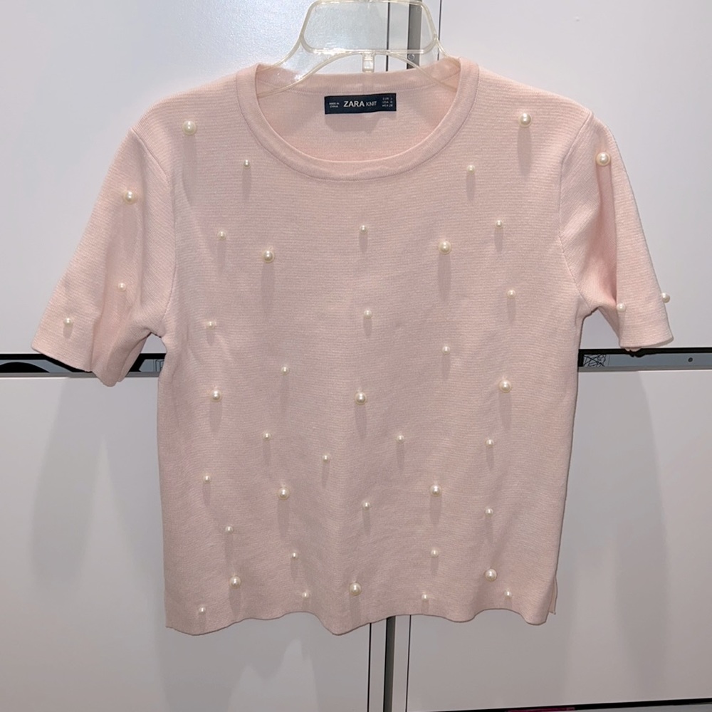 Zara Knit Pink top with Pearls